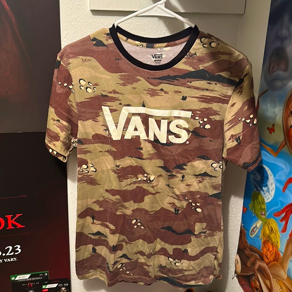 Vans Logo Men’s Tshirt, Men’s Medium, Multi Camo with White Print